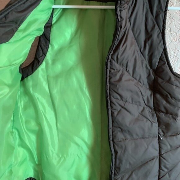 Kenneth Cole Reaction Womens Quilted Black Puffer Vest S/CH Lightweight - Picture 5 of 9